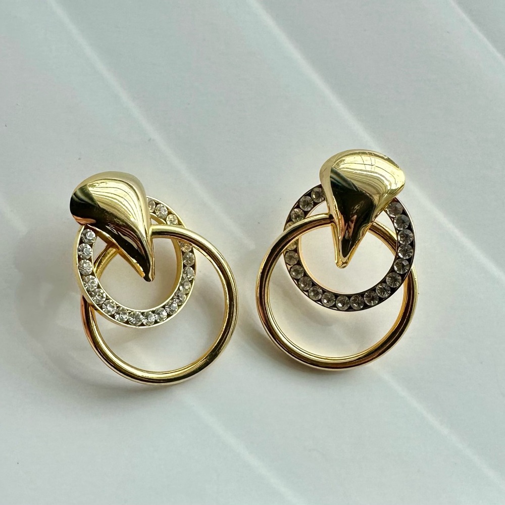 Vintage Park Lane Gold Tone Rhinestone Pierced Earrings PreOwned Very Nice